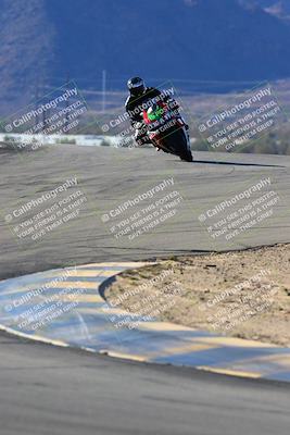 media/Jan-09-2022-SoCal Trackdays (Sun) [[2b1fec8404]]/Turns 9 and 8 (920am)/